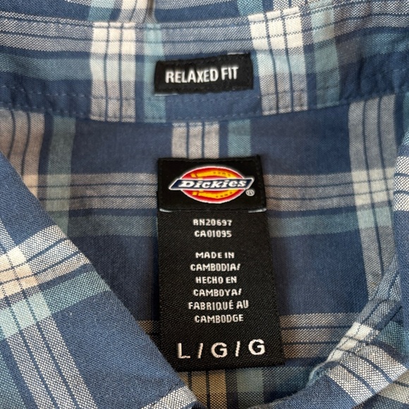 Dickies Men's Relaxed Fit Blue/White Plaid Short Sleeve Button Up Shirt L NWT - Picture 2 of 7